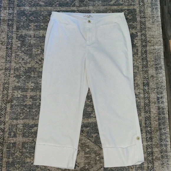 Lillie Rubin size 8 white cropped capris -like new - Picture 3 of 8
